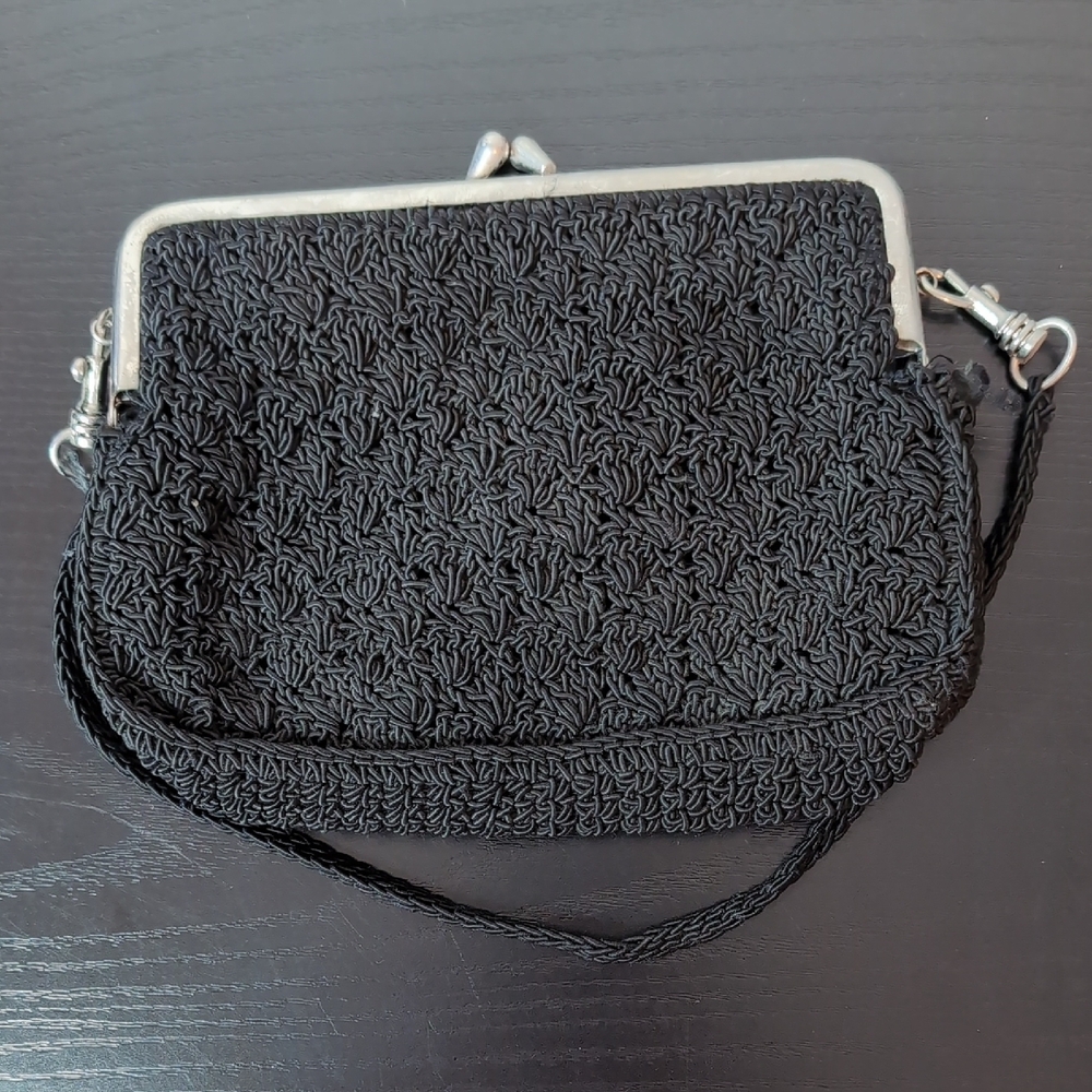 Vintage '90s Crochet Black Kiss Lock Clutch Bag Purse